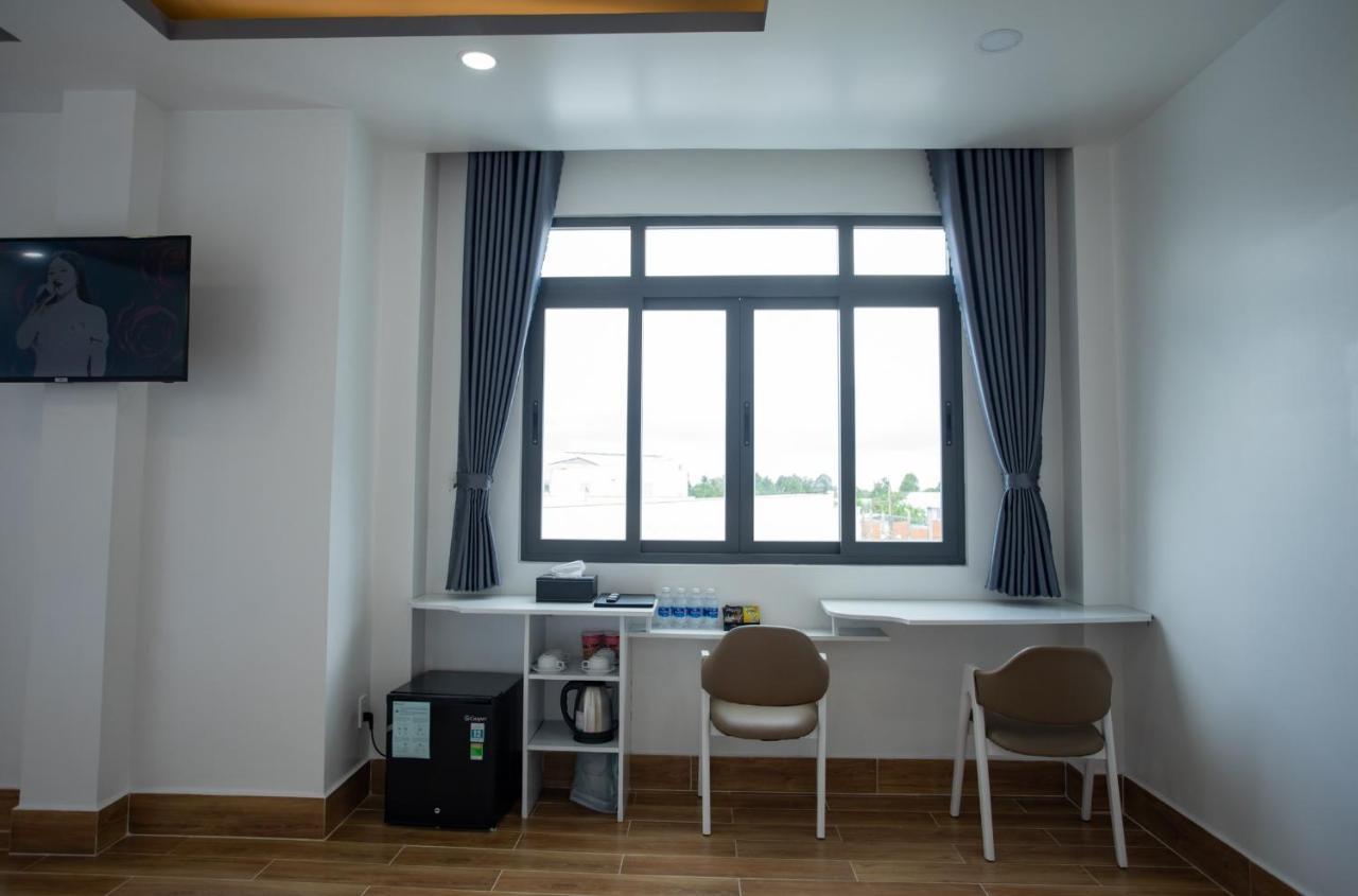 Aoc Hotel Cao Lãnh 외부 사진